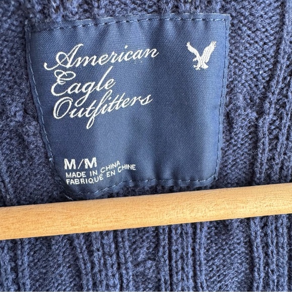 Y2K 2009 American Eagle V-Neck Sweater Womens M Navy Cableknit Preppy Academia - Picture 8 of 10